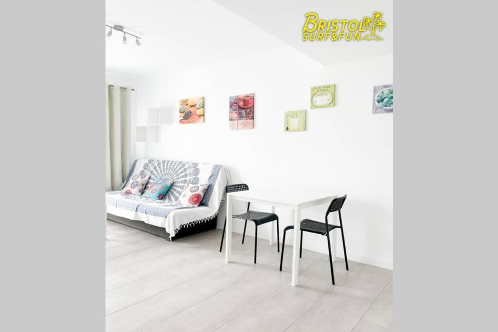 B-Rent Bristol Beach Surf & Fun Corralejo Bagian luar foto